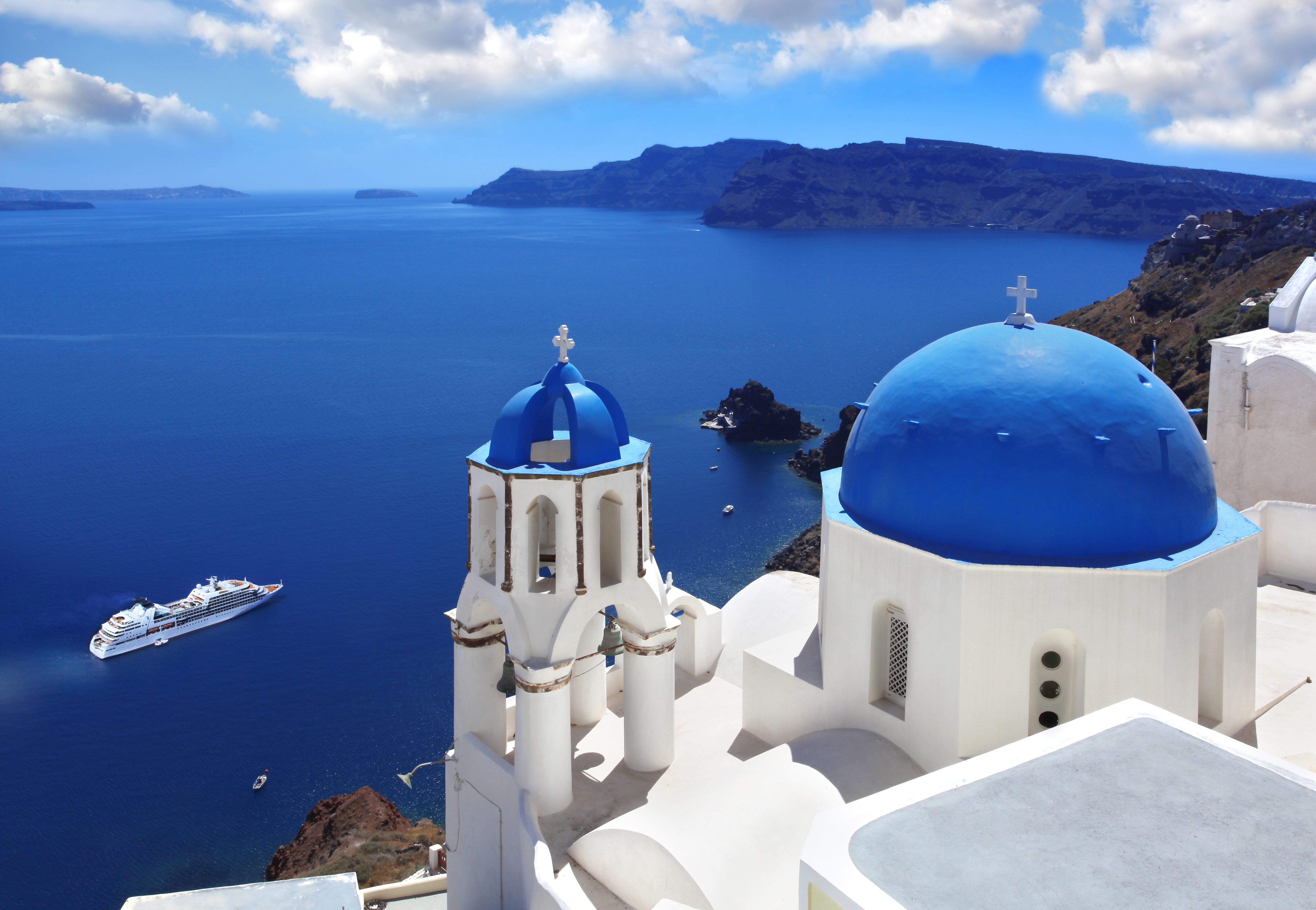 Santorini caldera cruise with Kaiki